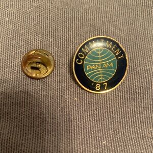 VINTAGE- PAN AM Gold and Blue Commitment Pin